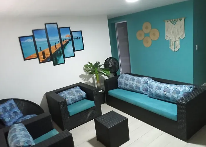 Apartamento Praia Enseada Guarujá Wilma - próximo da praia - com ar condicionado e vaga para carro